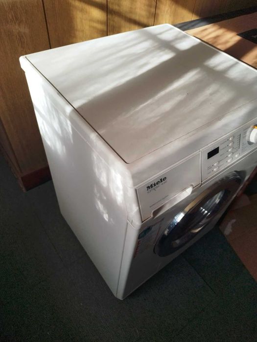 ПЕРАЛНЯ Miele Softtronic W441
