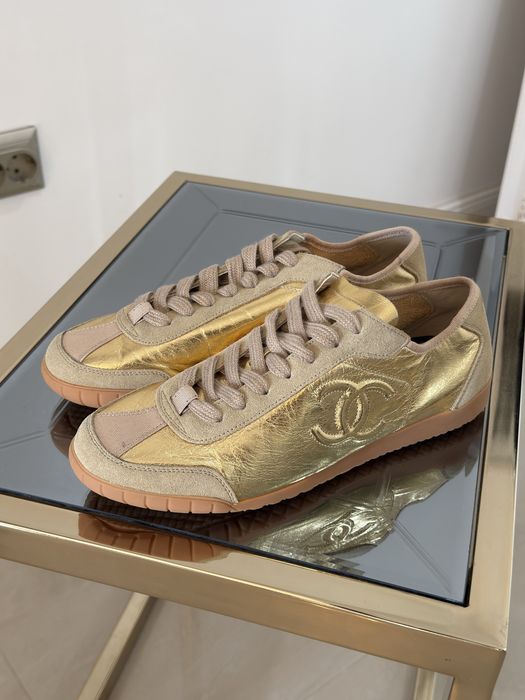 CHANEL Sneakers aurii – Luxury State