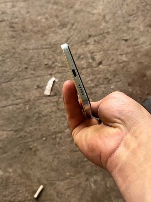 VIVO v25 e 128 GB B/U