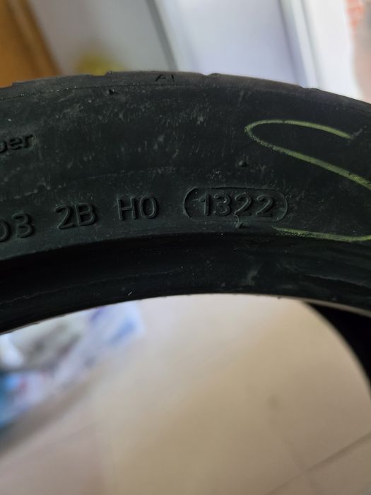 Anvelope vara Hankook S1 EVO3 235 40 19