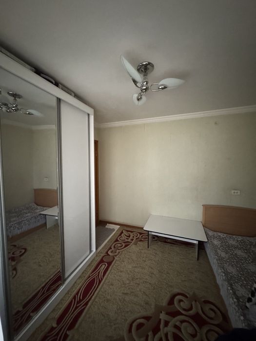 Чиланзар 9, 3/1/4,  кирпич, 68 м², балкон 2x6,