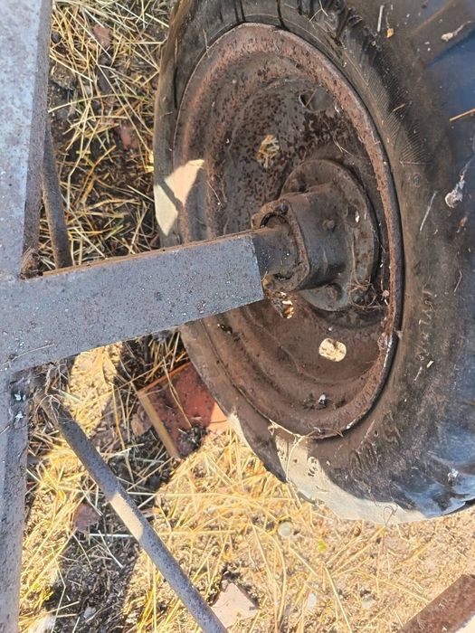 Spre vânzare sau schimb cu oii  căruță in stare buna nu necesita reparatii pentru mai multe detalii in privat sau la numărul de telefon 0741604891