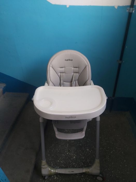 Продам стул для кормление