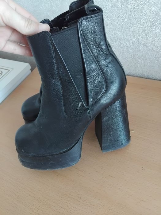 Продаю женские обуви