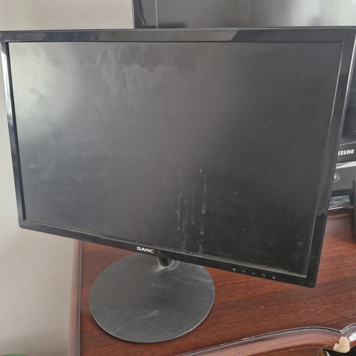 Монитор Sanc vga