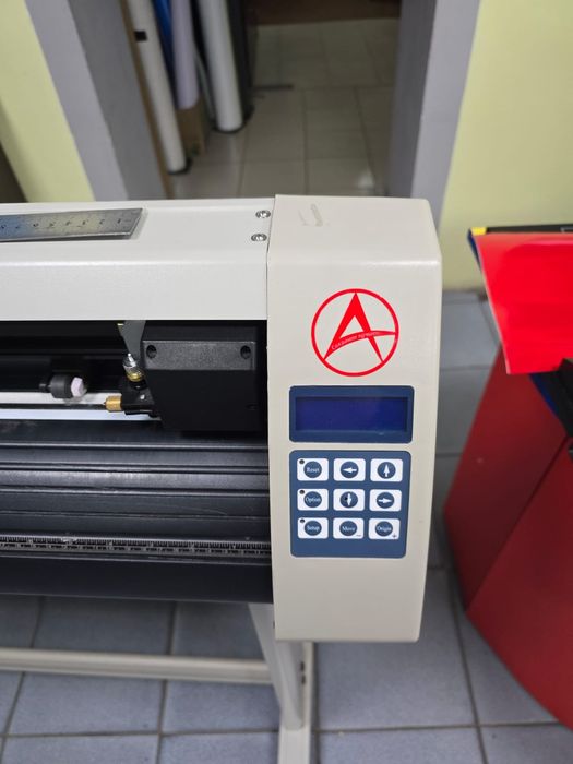 Режущий плоттер 1300мм