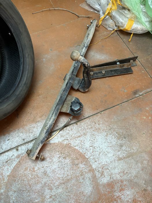 Фаркоп от W202 с креплениями