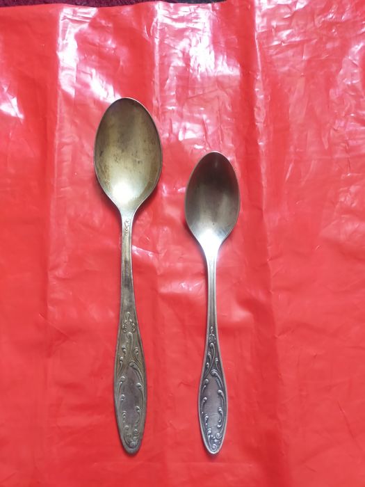 Ложки- ( мельхиор).