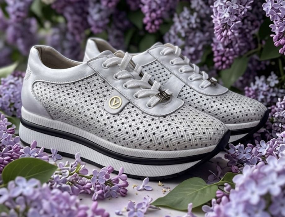 Обувки от естествена кожа (налични номера от 36-ти до 40-ти)