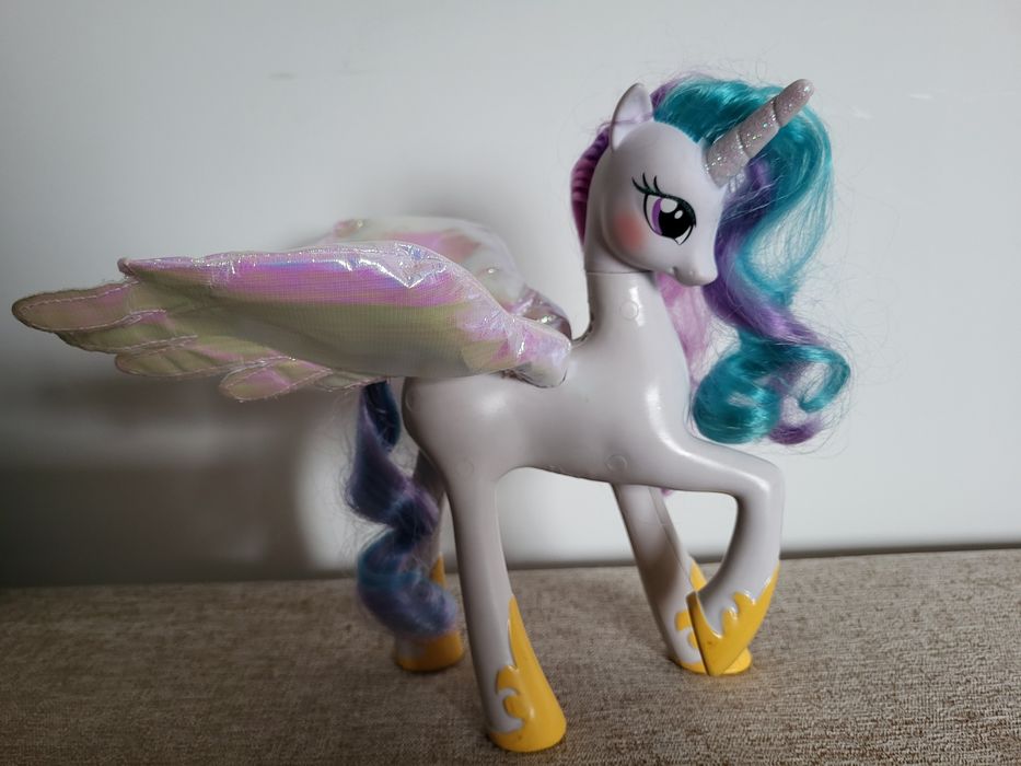 Коллекционная фигурка принцессы Селестии