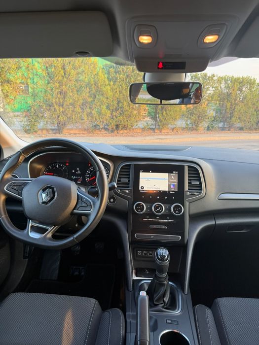 Renault MEGANE 1.5DCI Euro6/KeylessGO/NAVI/Senzori 360°/// GARANTIE 12LUNI