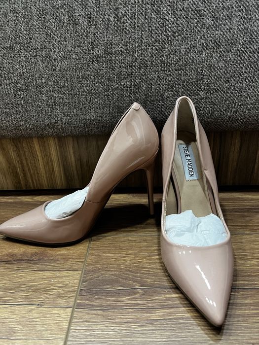 Обувки с ток Steve Madden