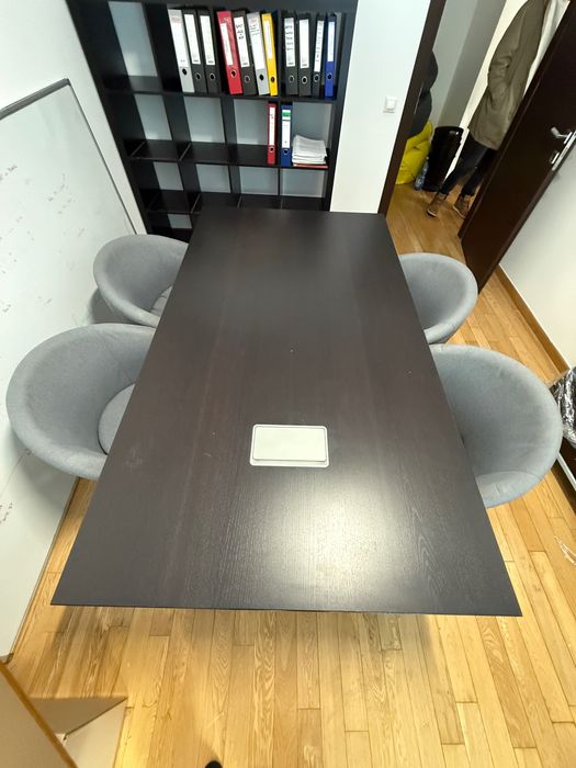 Masă birou și scaun