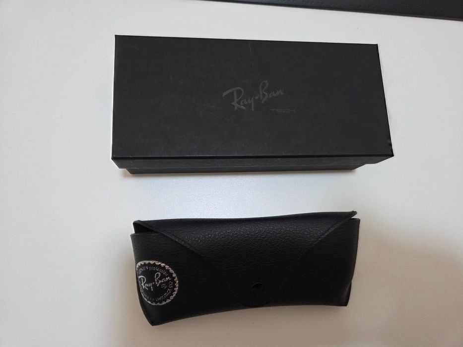 Оригинални Ray-Ban RB4385 Polarized (Chromance) – Като нови! Пълен комплект
