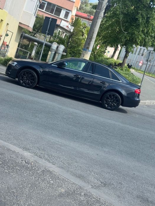 Mașina la vânzare