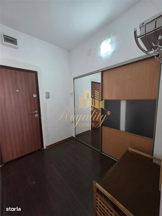 Apartament 1 camera, centrala proprie, etaj 1 - Zona Complexului Stude