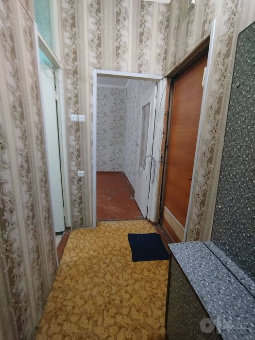 Мирзо Улугбек район Эко Базар Феруза Продается 1/2/4 Без ремонт