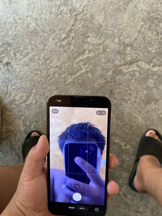 Iphone 13 max sotiladi