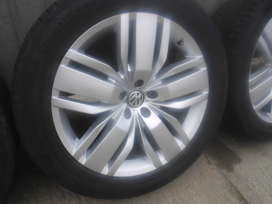 Jante Vw Atlass 255 55 20 vara Continental