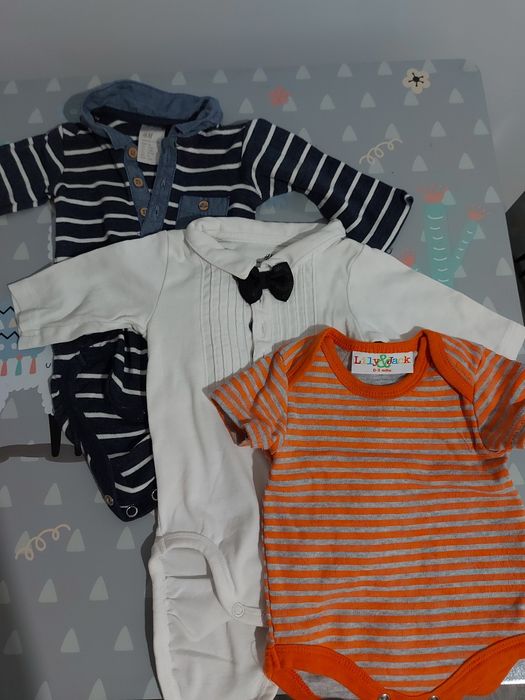 Бебешки дрехи обличани по веднъж