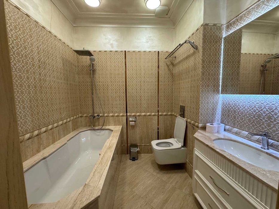 Дава се под наем Тристаен апартамент в София, Красно село - 90 кв.м за 310 € - Снимка #3