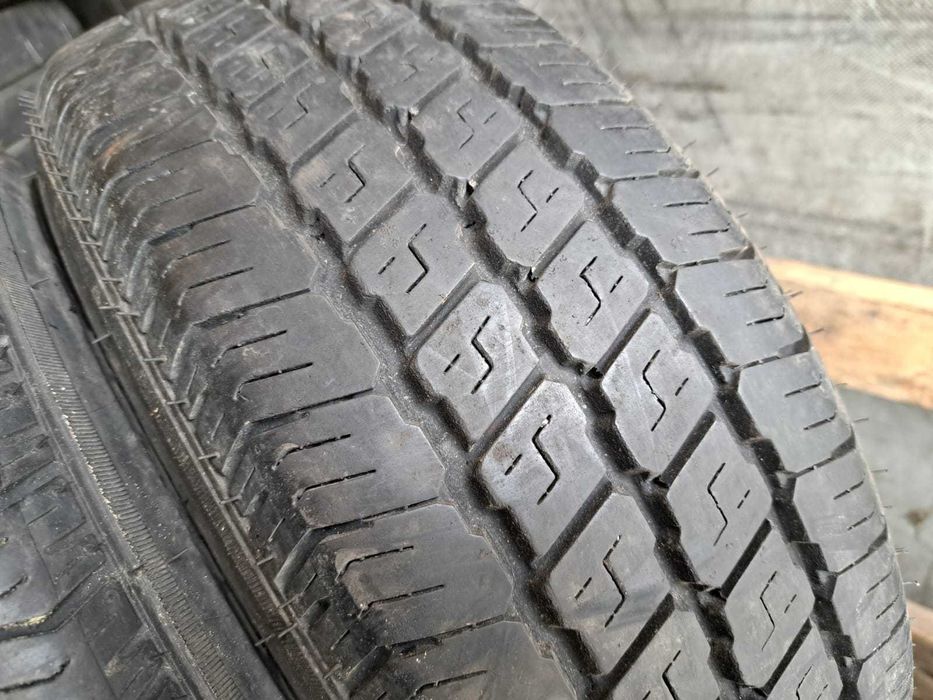 2 anvelope 186/60 R12C Maxmiler