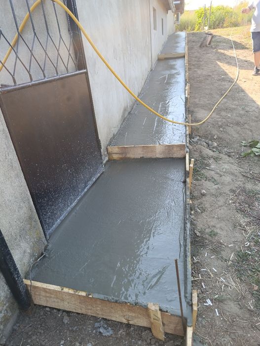 Копаене на Септични Ями,Полагане на Бетони