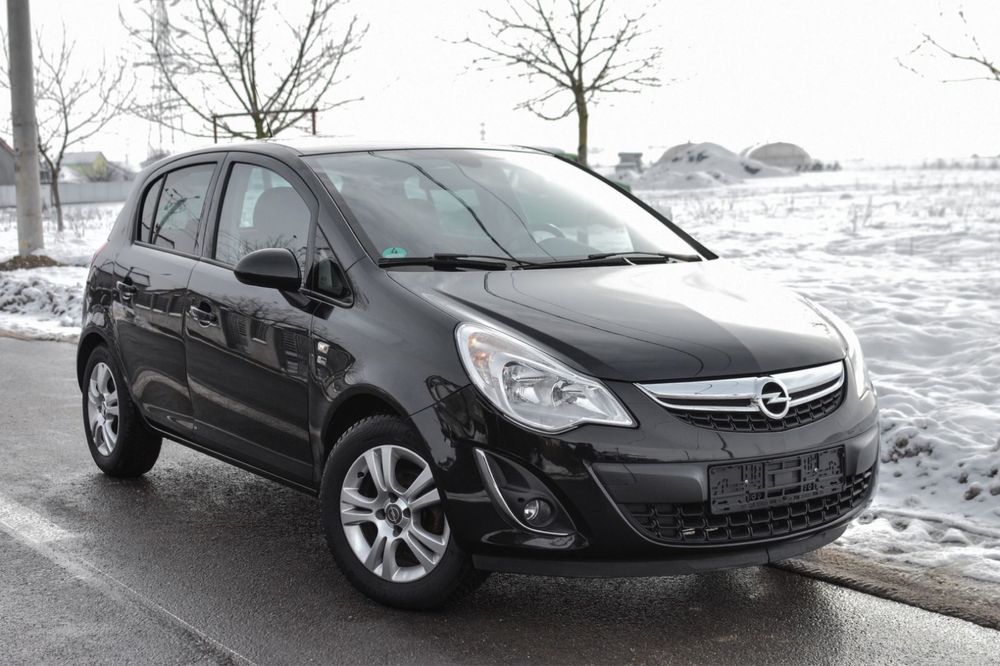 Opel Corsa euro 5 ,1.4 benzina
