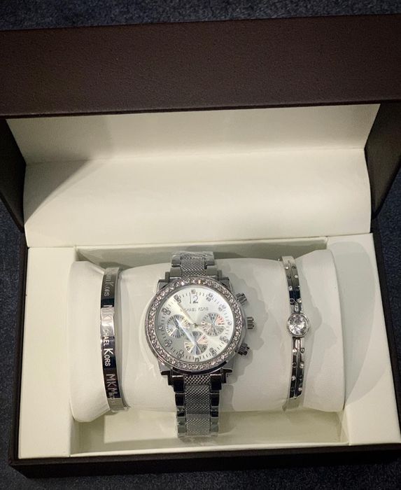 Набор Часы и браслеты