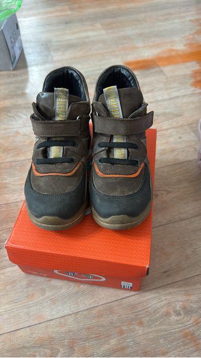 Продам обувь для мальчика