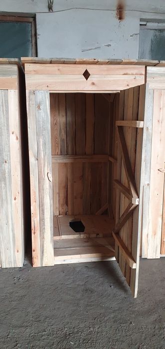 Туалеты будки штакетники