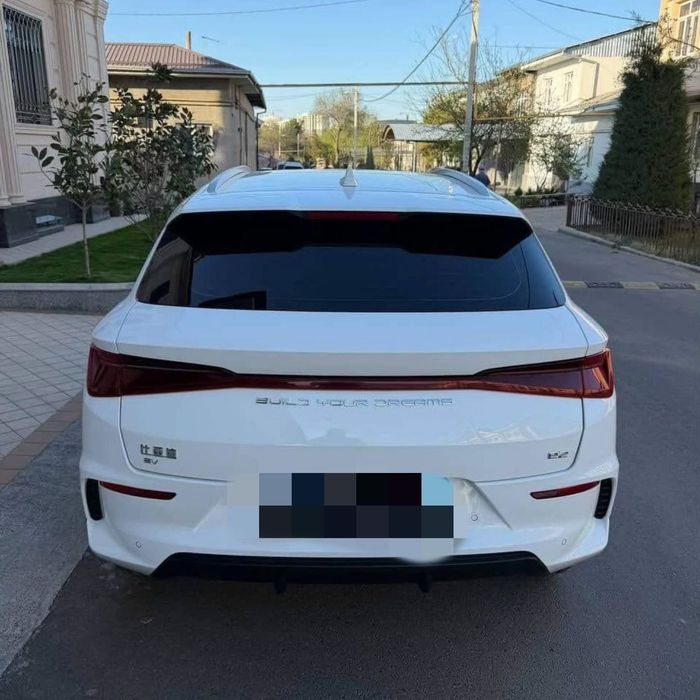 BYD e2 Luxury 405 km! 2024 йил! Пробеги 4000 км! Краскаси тоза! Электр