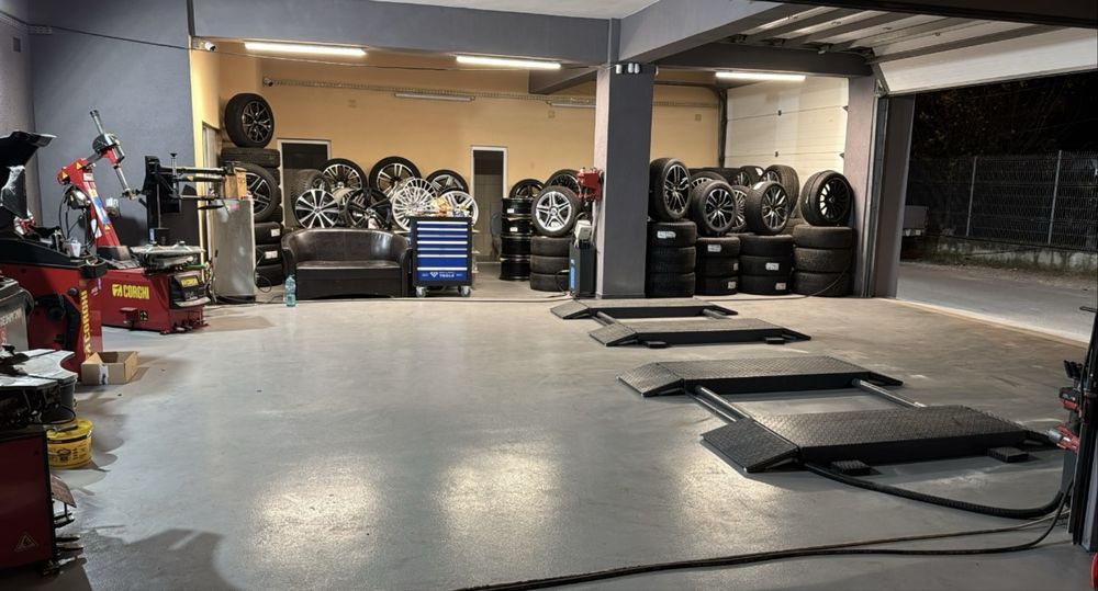 Spatiu comercial afacere la cheie  P+1 300 mp teren 426 mp Baba novac