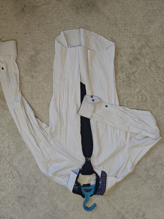 Продам костюм...