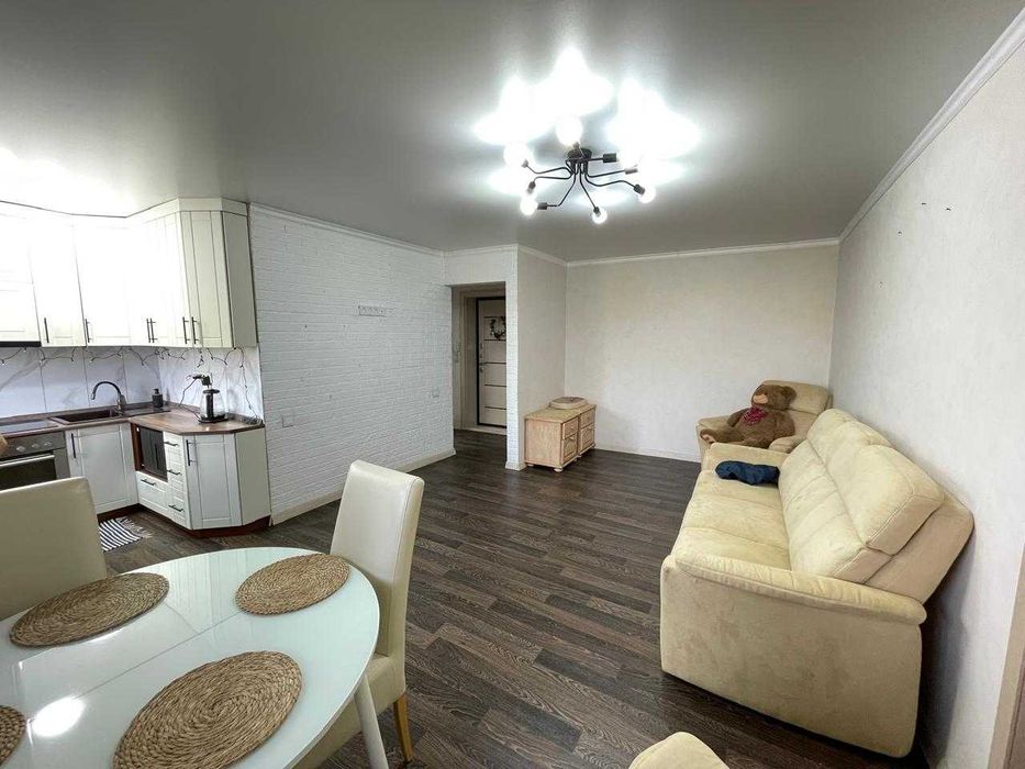 / Продам 2х комнатную квартиру, 3 этаж, Жамбыла 66 Центр Сарани. торг