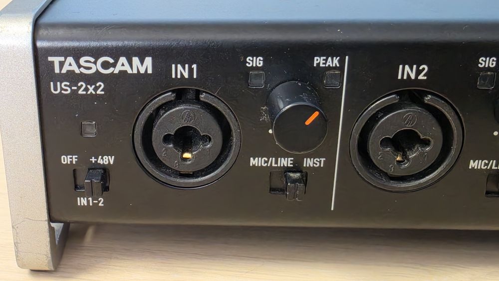 Interfață audio USB Tascam US-2x2