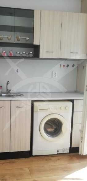 Дава се под наем Тристаен апартамент в Пловдив, Център - 90 кв.м за 448.8 € - Снимка #1