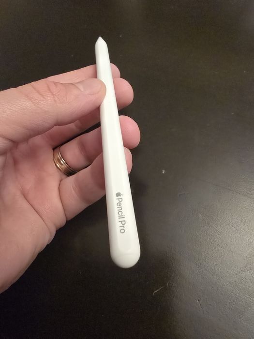 Apple pencil pro
