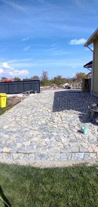 Piatra Naturală de Munte pentru Utilizare Comercială