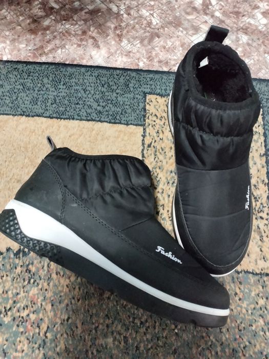 Сапожки-дутики короткие