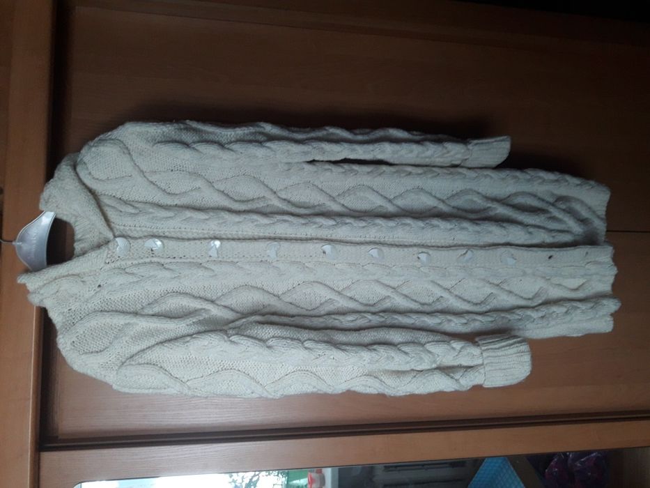 Кардиган ручного вязание.