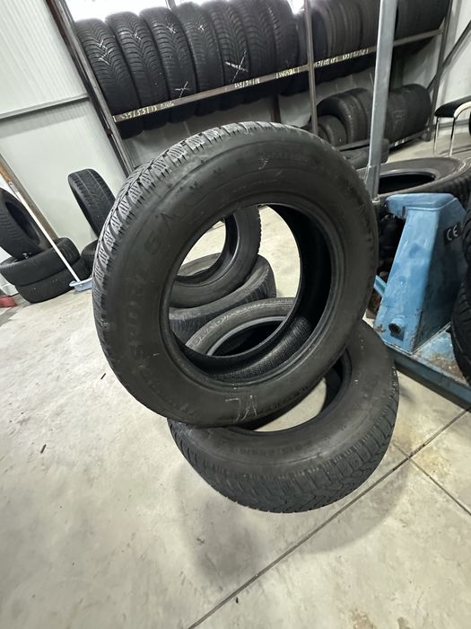 215/60/16 michelin /  Dunlop