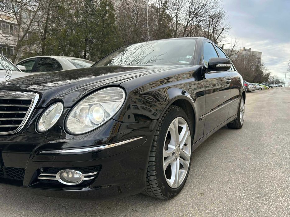 Mercedes-Benz E320 W211