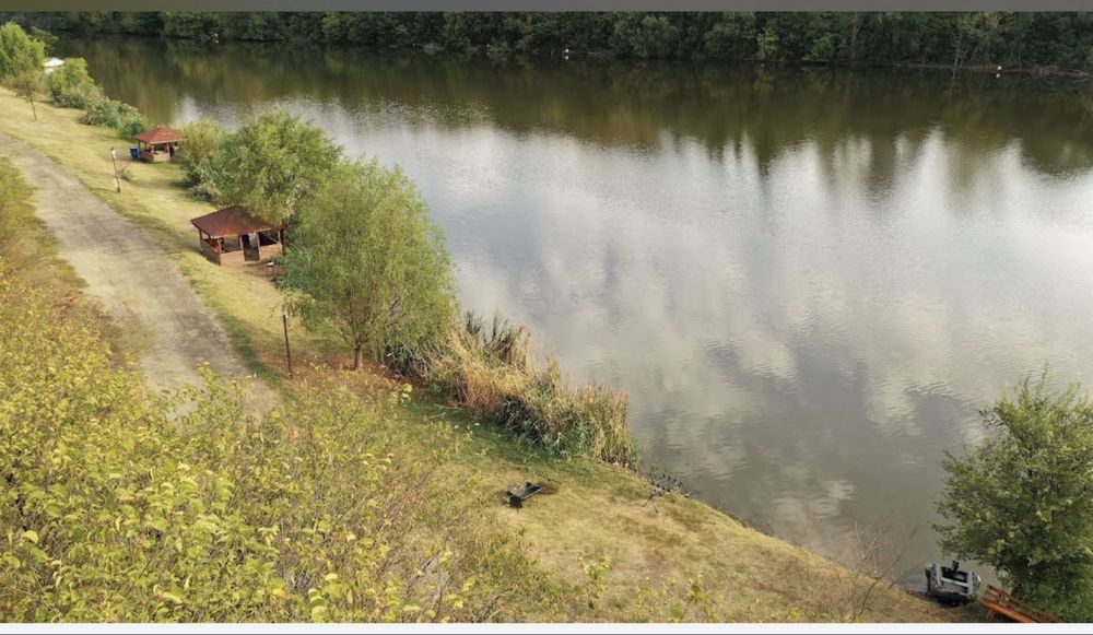 Teren la lac Caciulati Balta palatului