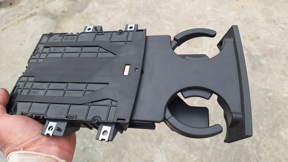 Подстаканник GM  от нексия 3