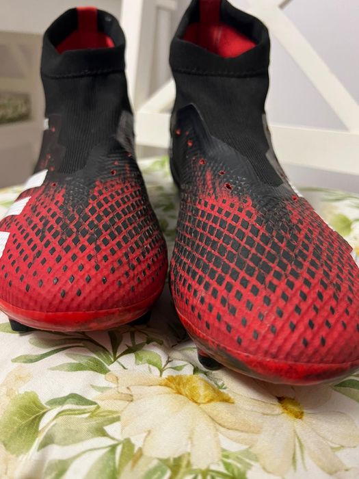 Ghete fotbal adidas Predător mărimea 44