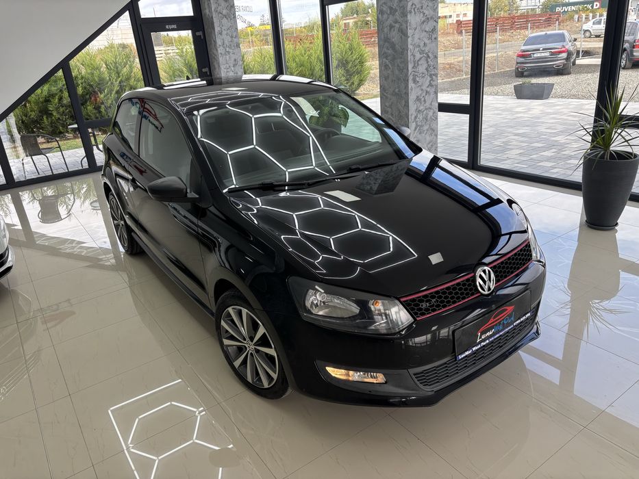 VOLKSWAGEN Polo 2011 — imagine 3