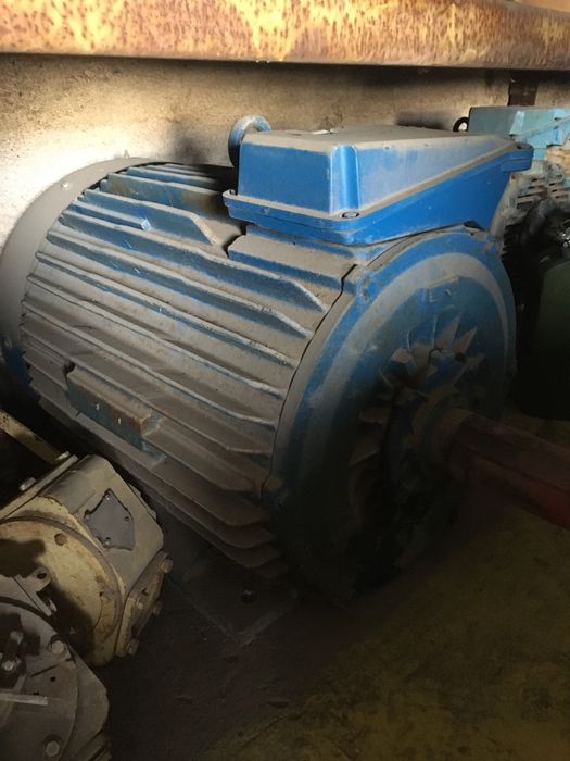 Электро двигаиель