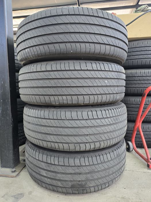 4 Броя 215/55/17 Michelin 2x6,5mm 2x5,4mm