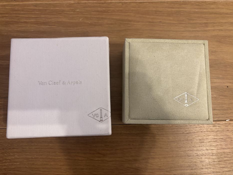 КолиеVan Cleef & Arpels Alhambra